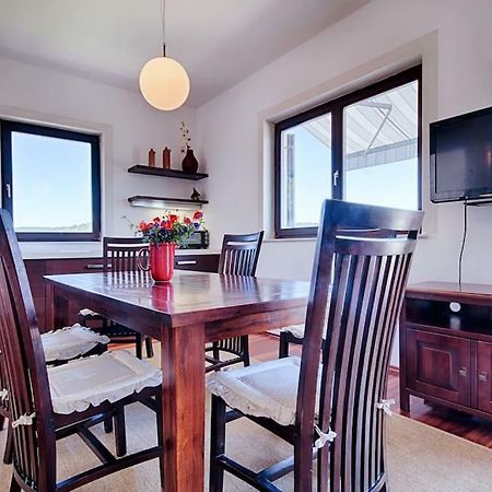 Luceissa Appartement Vis Buitenkant foto