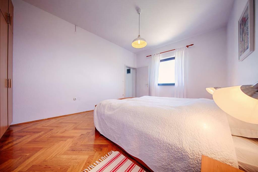 Luceissa Appartement Vis Buitenkant foto